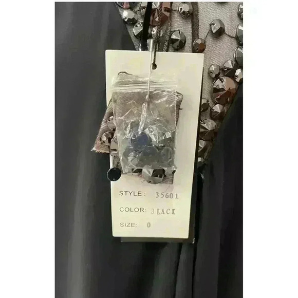 Alyce Paris Women's Black Formal Evening Gown Size 0 V-Neck Long Dress - Picture 7 of 10